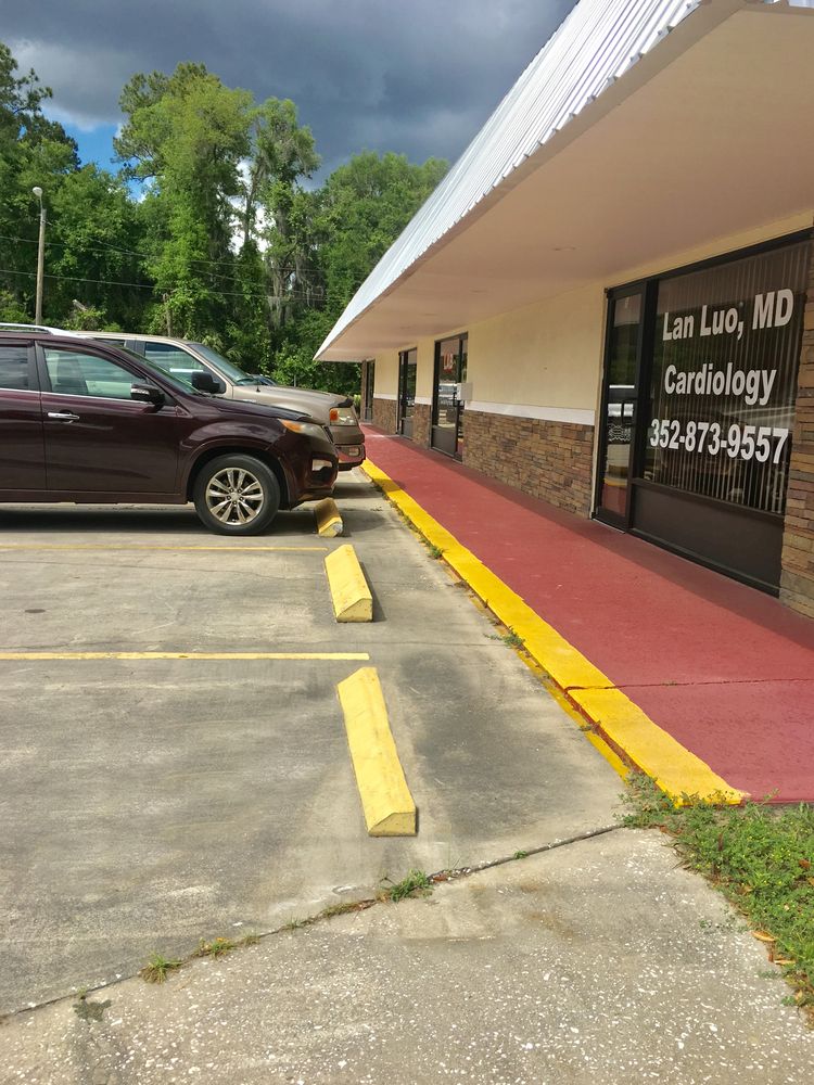 Plaza North: 20049 E Pennsylvania Ave, Dunnellon, FL 34432